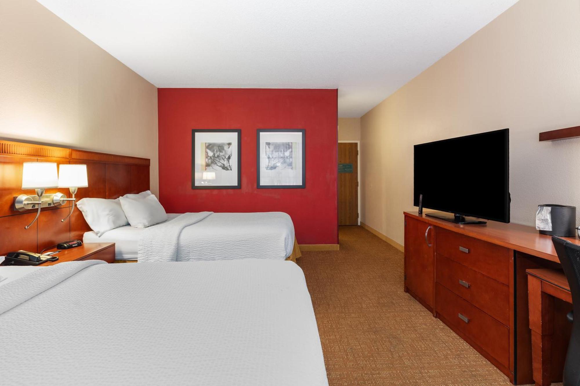 Courtyard Toledo Airport Holland Hotel Luaran gambar